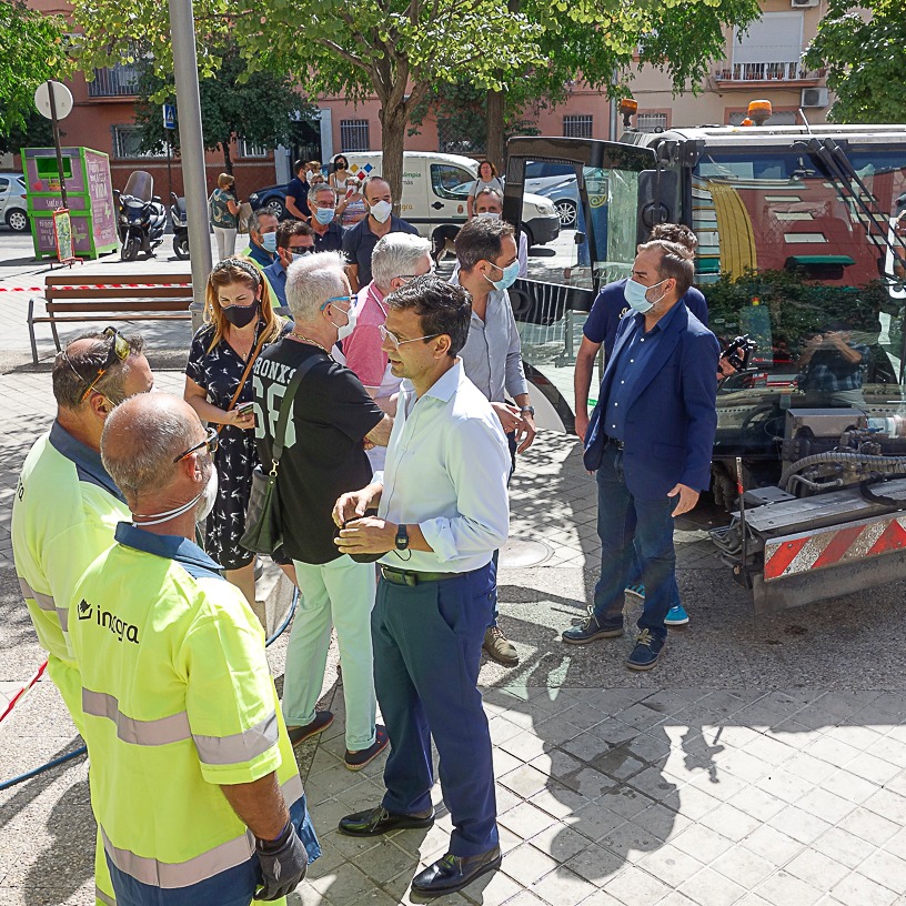 &copy;Ayto.Granada: EL AYUNTAMIENTO ACTIVA UN PLAN URGENTE DE LIMPIEZA CON BRIGADAS 'DE CHOQUE' QUE RECORRER�N TODOS LOS BARRIOS ESTE VERANO 